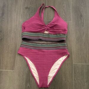 Women’s bikini with cool trim detail